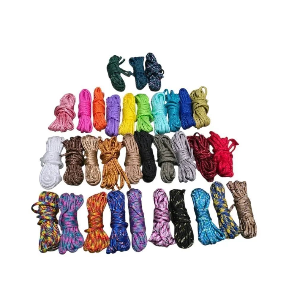 Paracord Craft Set And Guide Book - Picture 2 of 4